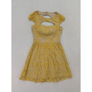 Xtraordinary Women's Dress Size 5 Yellow Lace Cap Sleeve Fit & Flare Mini